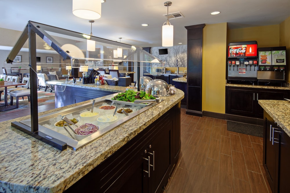 Staybridge Suites Fairfield Napa Valley Area by IHG — Restaurant & bars in Fairfield, California