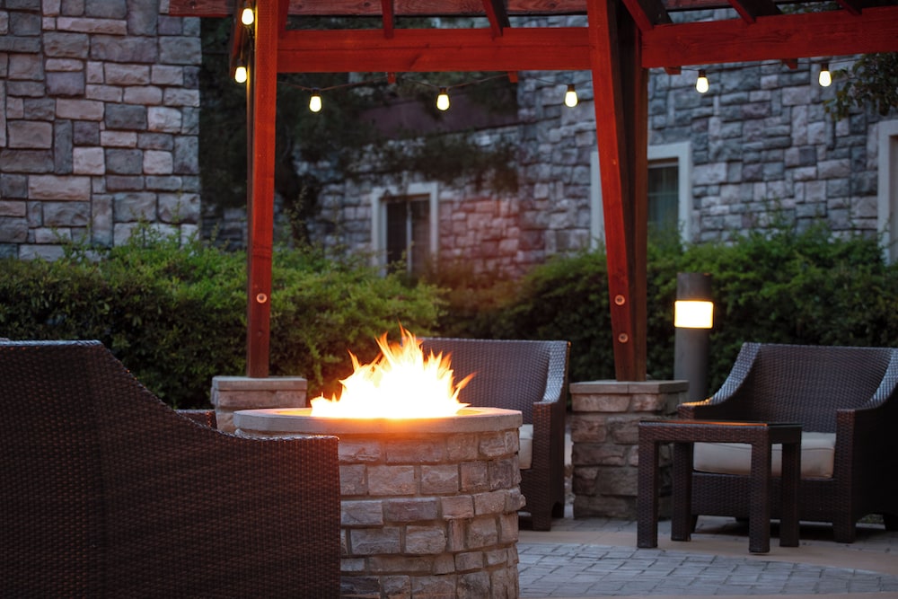 Staybridge Suites Fairfield Napa Valley Area by IHG — Hotel building in Fairfield, California