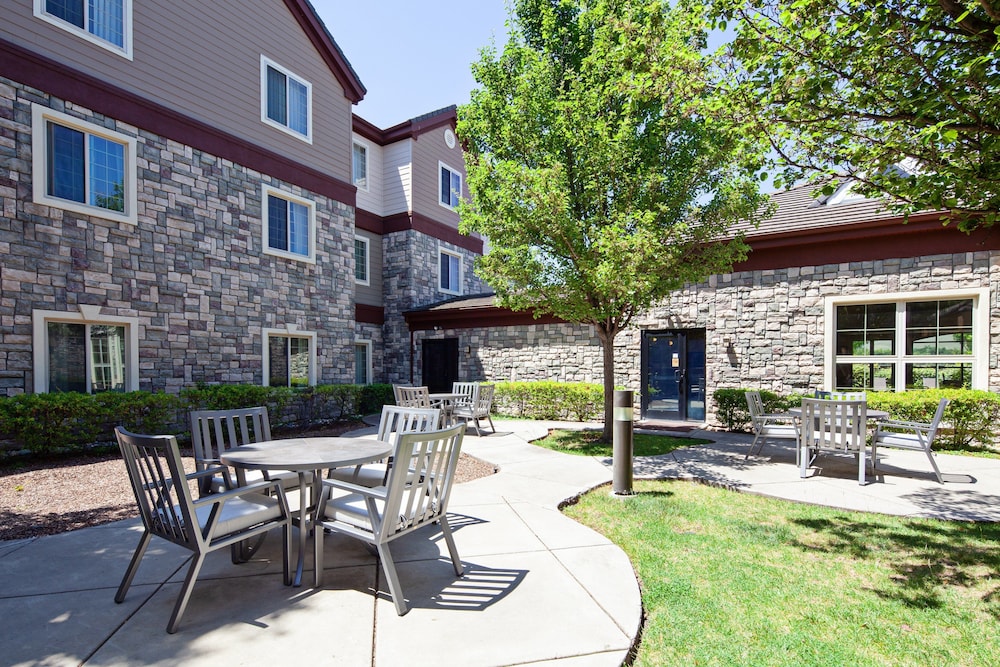 Staybridge Suites Fairfield Napa Valley Area by IHG — Hotel building in Fairfield, California
