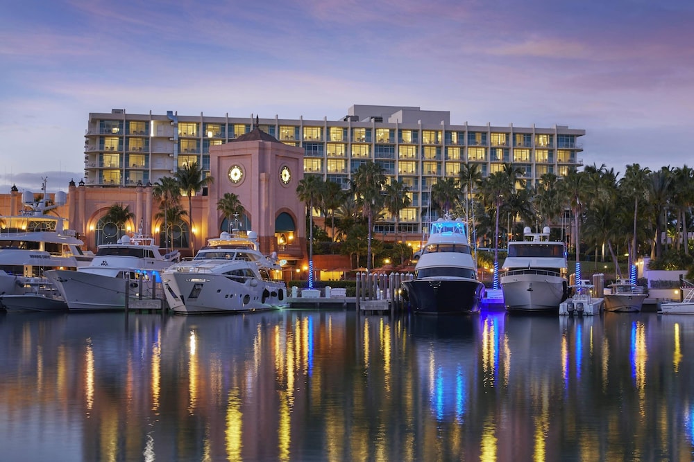 The Coral at Atlantis — Hotel building in Paradise Island, New Providence