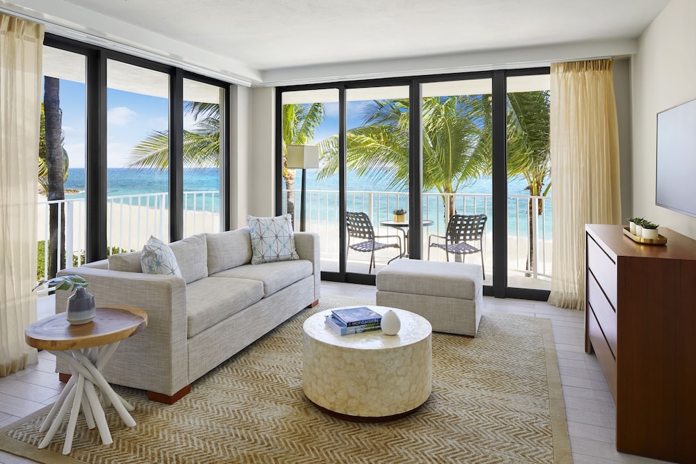 The Coral at Atlantis — Hotel rooms in Paradise Island, New Providence