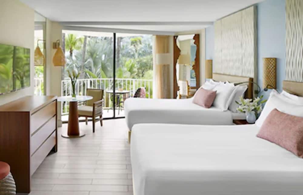 The Coral at Atlantis — Hotel rooms in Paradise Island, New Providence