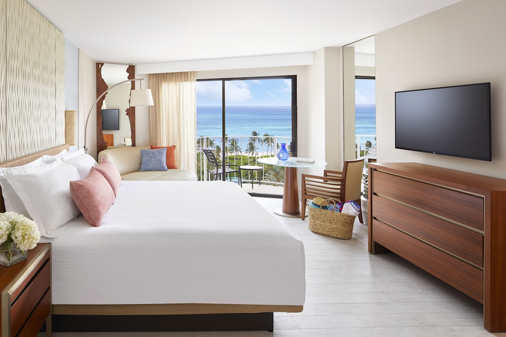 The Coral at Atlantis — Hotel rooms in Paradise Island, New Providence