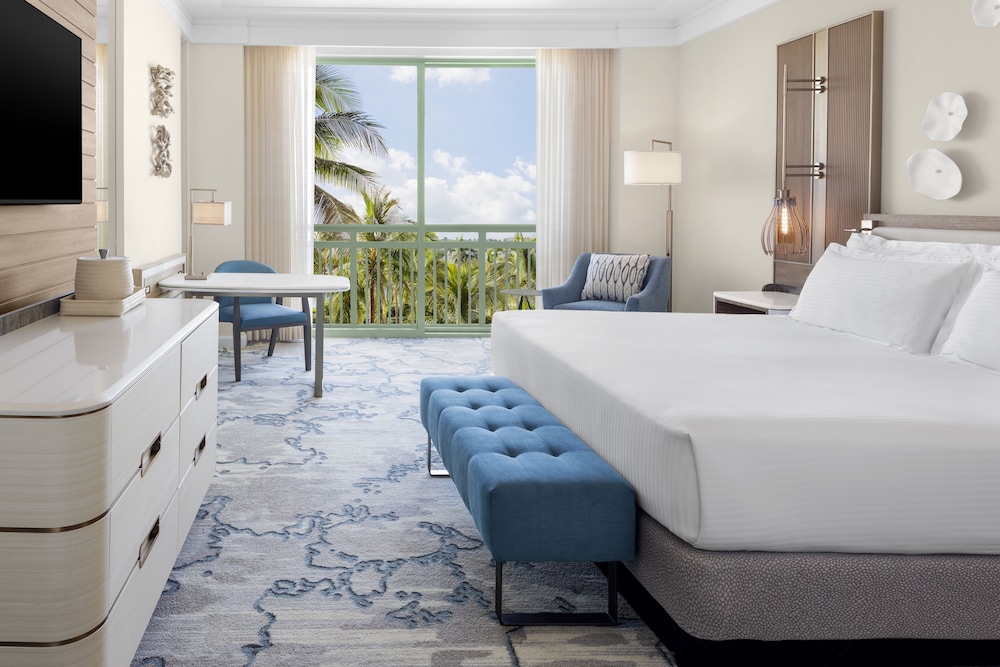 The Royal at Atlantis — Hotel rooms in Paradise Island, New Providence