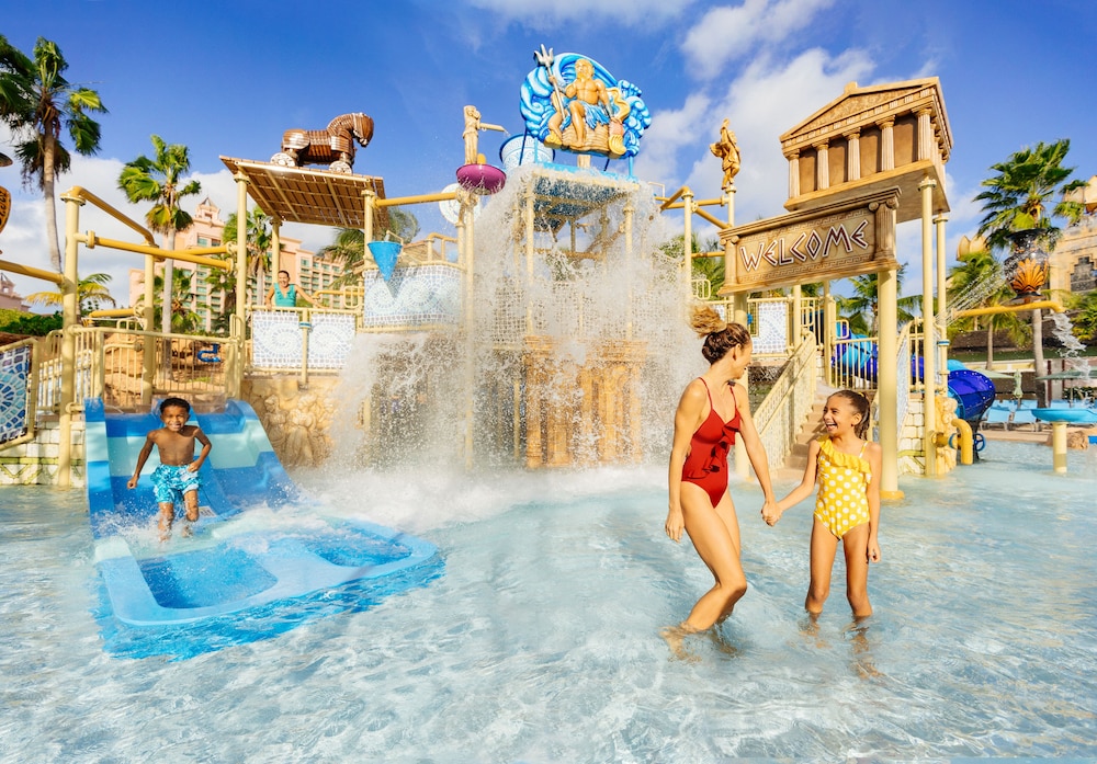 The Royal at Atlantis — Swimming pool in Paradise Island, New Providence