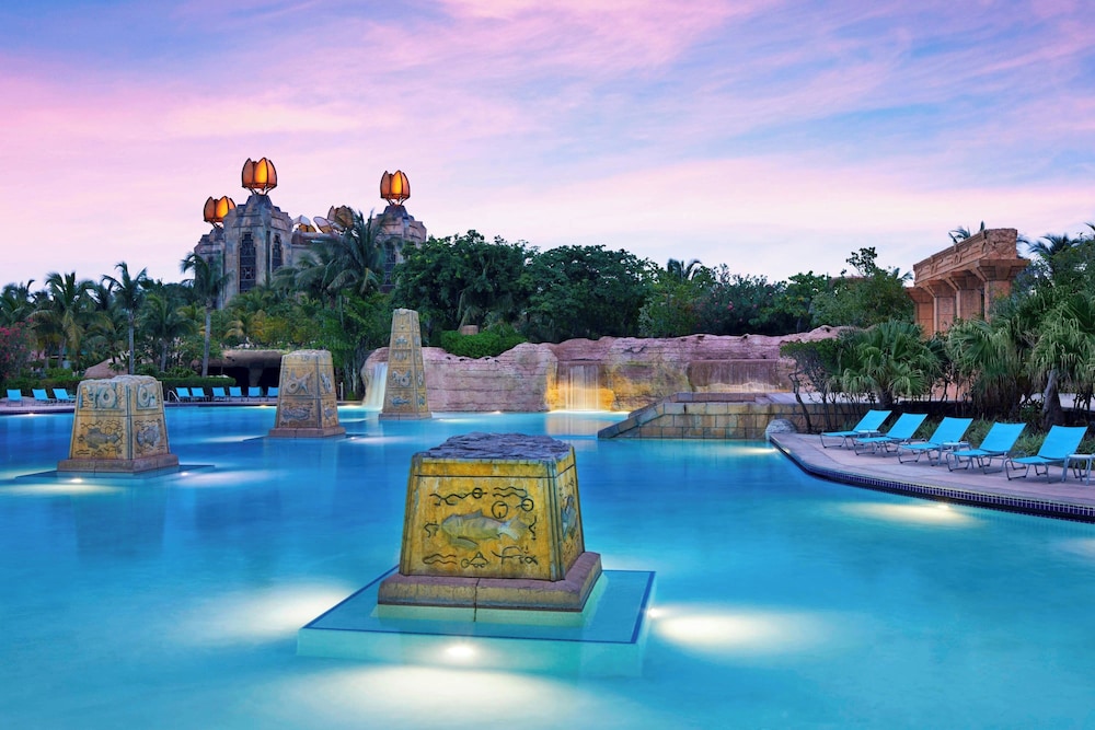The Royal at Atlantis — Swimming pool in Paradise Island, New Providence