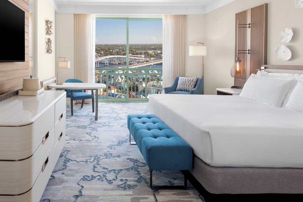 The Royal at Atlantis — Hotel rooms in Paradise Island, New Providence