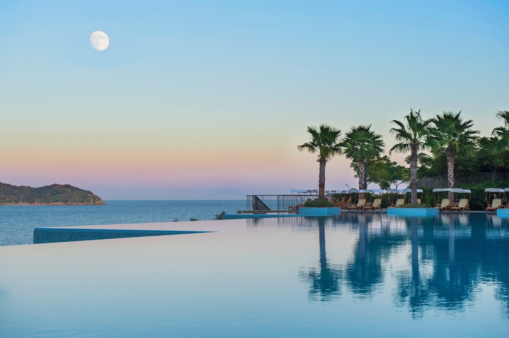 Xanadu Island Hotel - All Inclusive — Swimming pool in Bodrum, Mugla