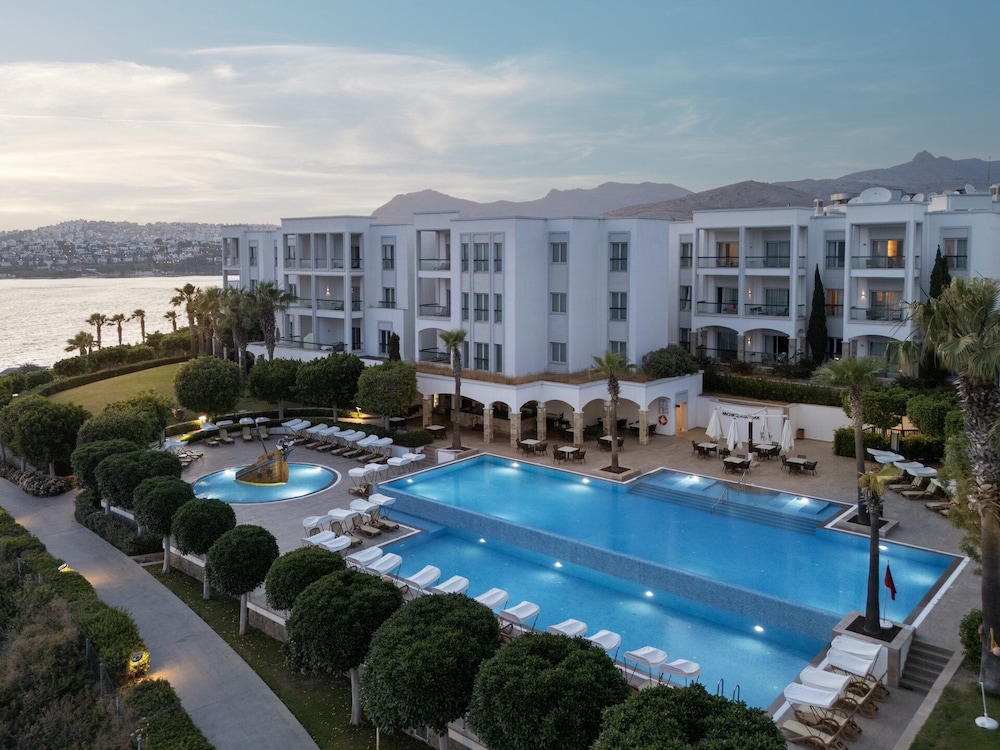 Xanadu Island Hotel - All Inclusive — Swimming pool in Bodrum, Mugla