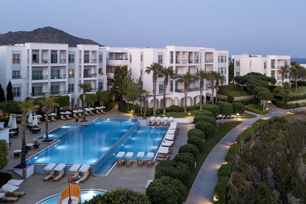 Xanadu Island Hotel - All Inclusive — Swimming pool in Bodrum, Mugla