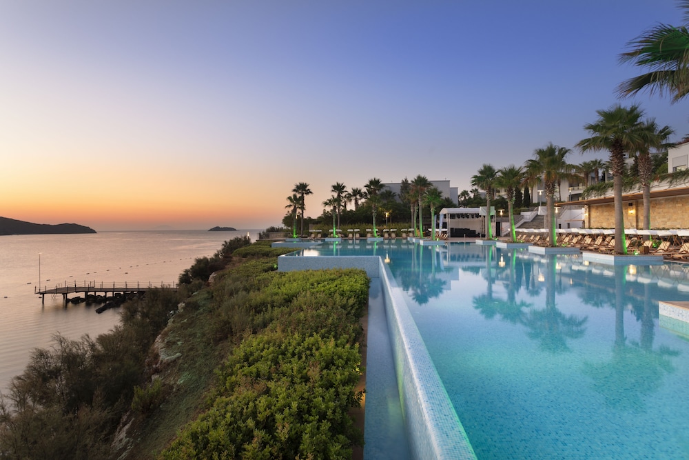 Xanadu Island Hotel - All Inclusive — Swimming pool in Bodrum, Mugla