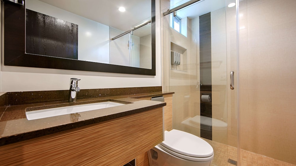 Glenrock Inn & Suites Glendale — Hotel rooms in Los Angeles, California