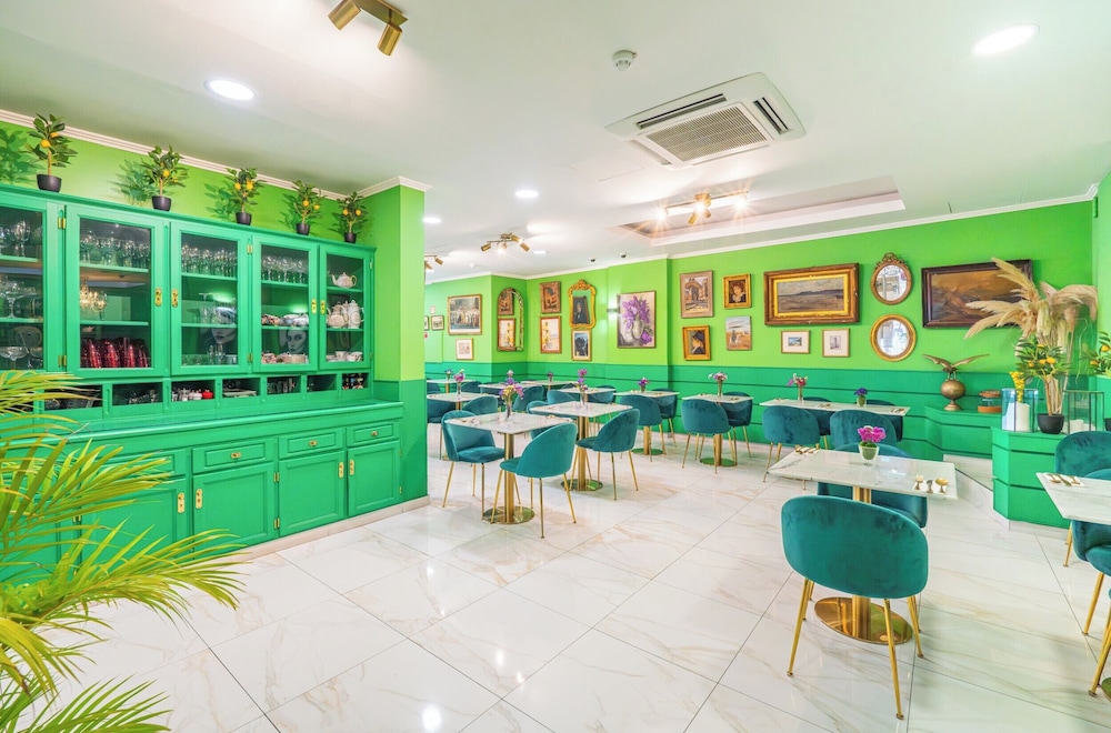 Sé Boutique Hotel — Restaurant & bars in Funchal, Madeira