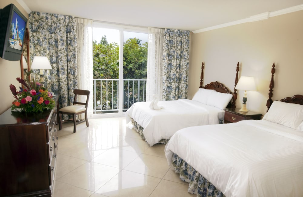 Breezes Resort Bahamas All Inclusive — Hotel rooms in Nassau, New Providence