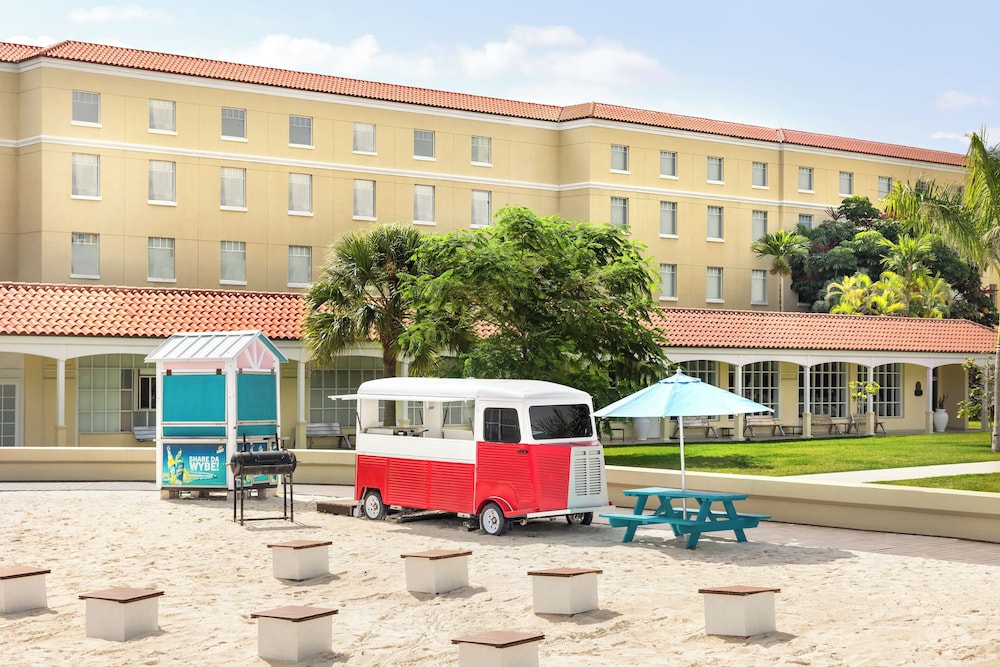 British Colonial - Nassau — Hotel building in Nassau, New Providence