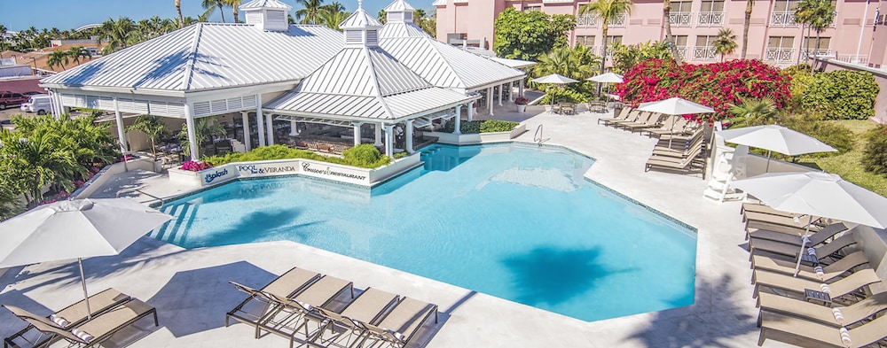 Comfort Suites Paradise Island — Swimming pool in Paradise Island, New Providence