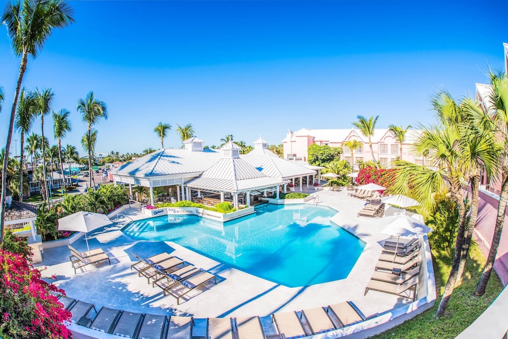 Comfort Suites Paradise Island — Main photo in Paradise Island, New Providence