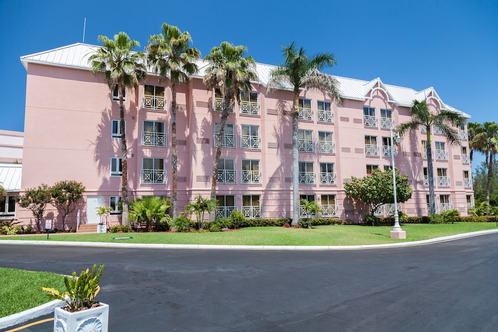 Comfort Suites Paradise Island — Hotel building in Paradise Island, New Providence