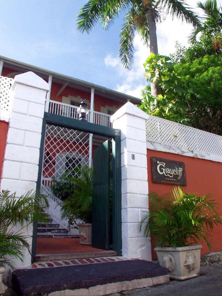 Graycliff Hotel And Restaurant — Hotel building in Nassau, New Providence