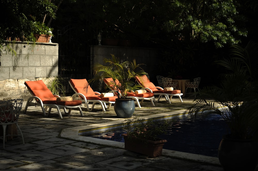 Graycliff Hotel And Restaurant — Swimming pool in Nassau, New Providence