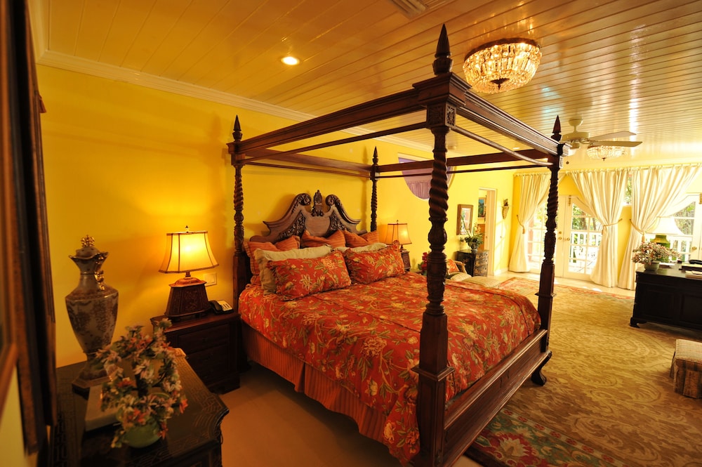 Graycliff Hotel And Restaurant — Hotel rooms in Nassau, New Providence