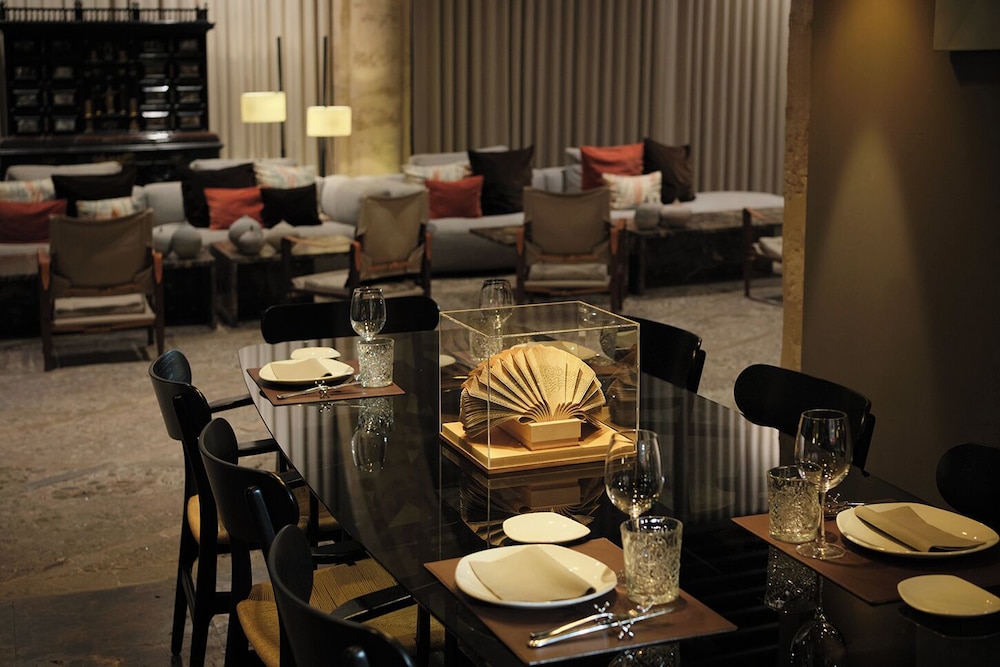 Can Cera Hotel — Restaurant & bars in Palma de Mallorca, Balearic Islands