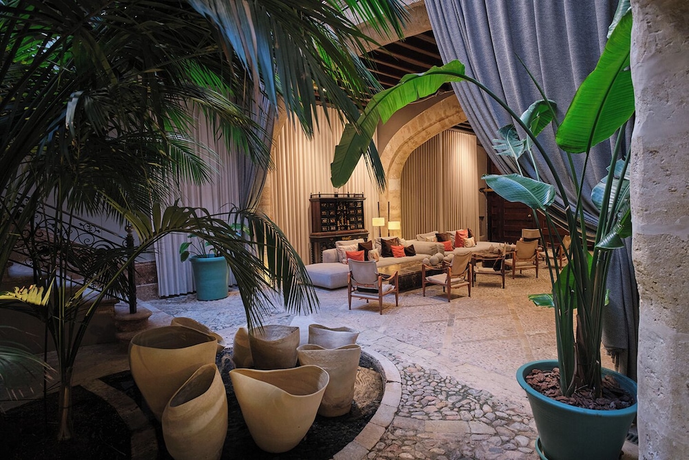 Can Cera Hotel — Hotel building in Palma de Mallorca, Balearic Islands