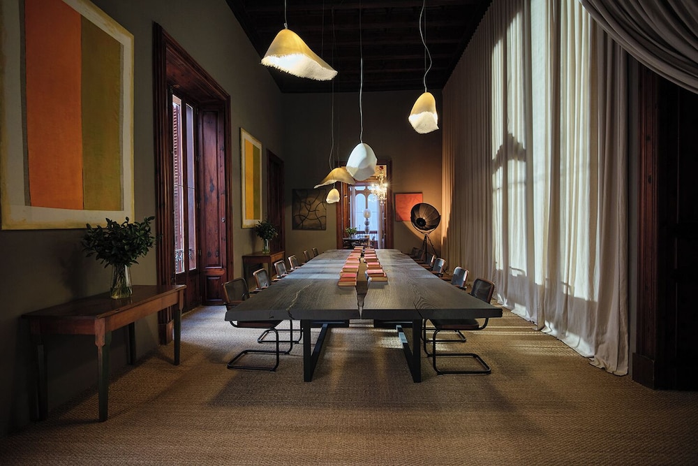 Can Cera Hotel — Restaurant & bars in Palma de Mallorca, Balearic Islands