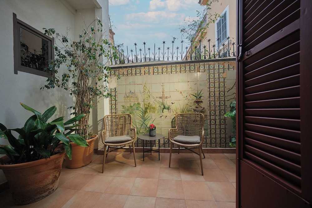 Can Cera Hotel — Hotel building in Palma de Mallorca, Balearic Islands