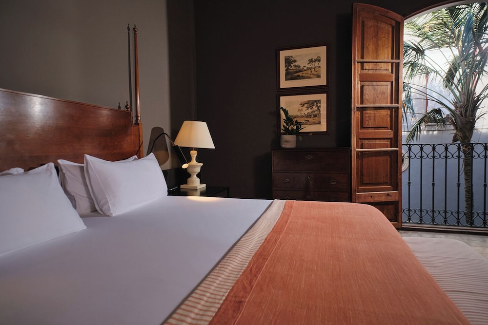 Can Cera Hotel — Hotel rooms in Palma de Mallorca, Balearic Islands