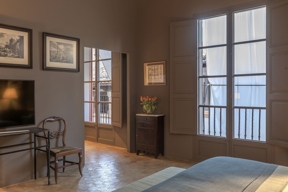 Can Cera Hotel — Hotel rooms in Palma de Mallorca, Balearic Islands