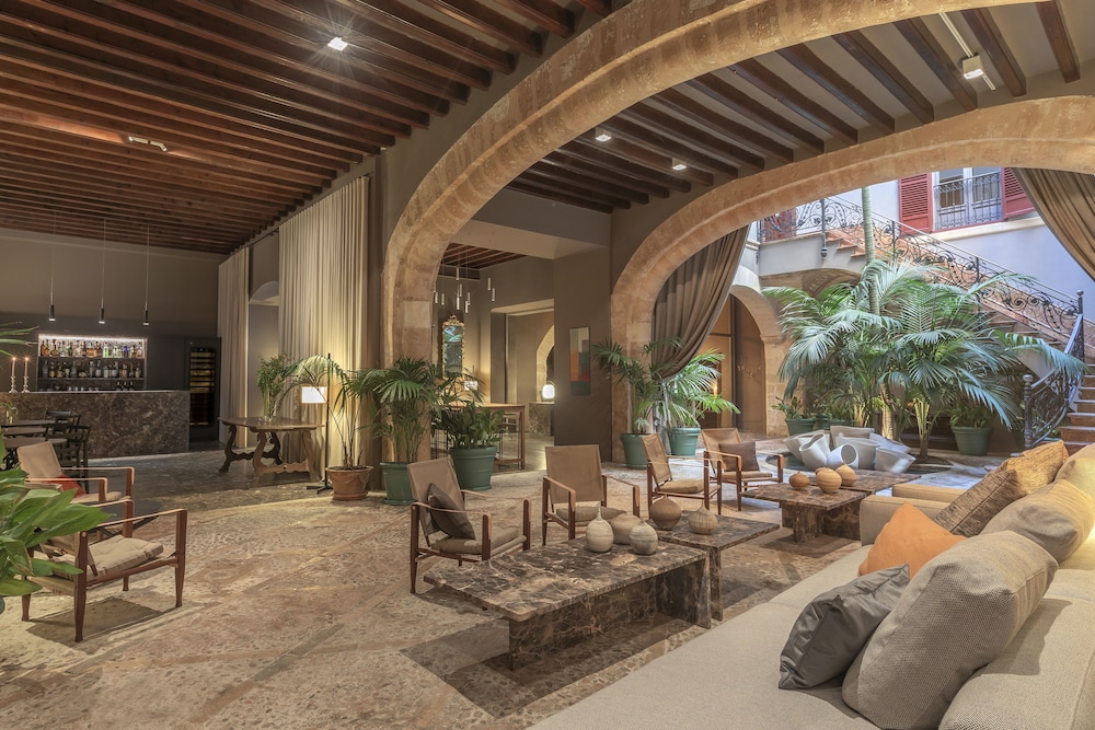 Can Cera Hotel — Hotel building in Palma de Mallorca, Balearic Islands