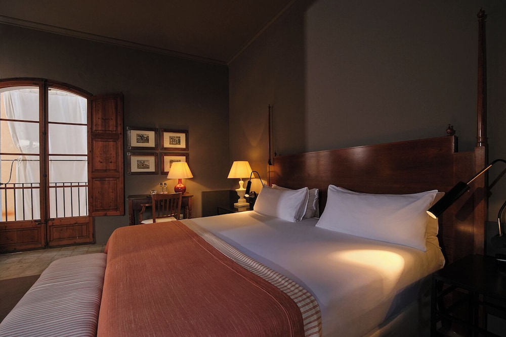 Can Cera Hotel — Hotel rooms in Palma de Mallorca, Balearic Islands