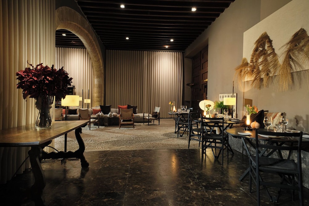 Can Cera Hotel — Restaurant & bars in Palma de Mallorca, Balearic Islands