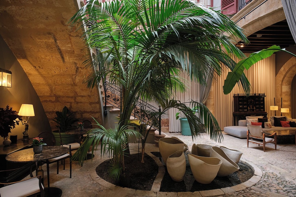Can Cera Hotel — Hotel building in Palma de Mallorca, Balearic Islands