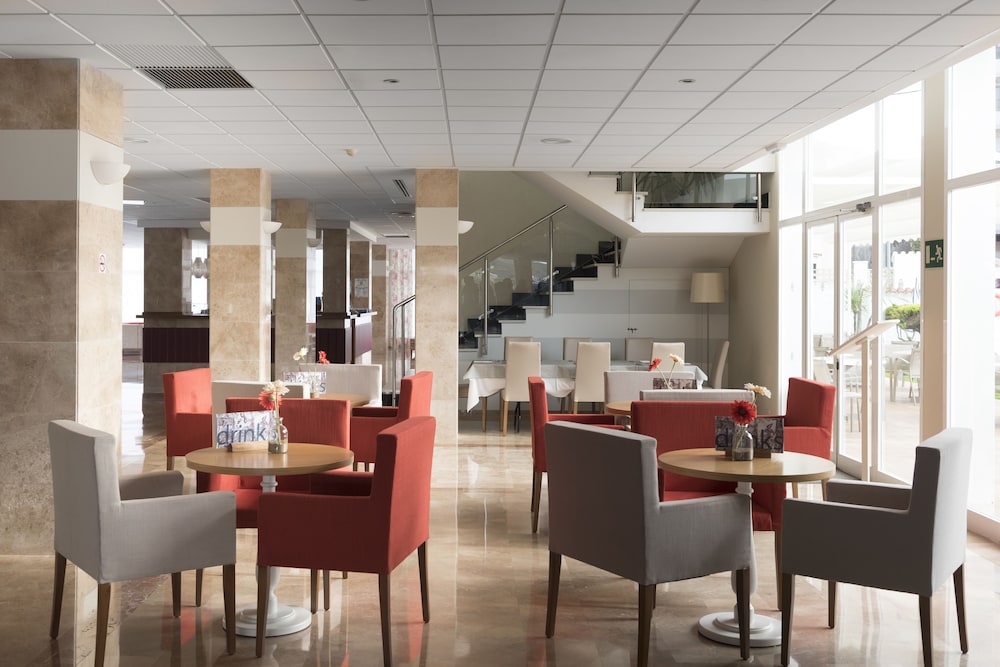 Hotel Agamenon — Restaurant & bars in Es Castell, Balearic Islands