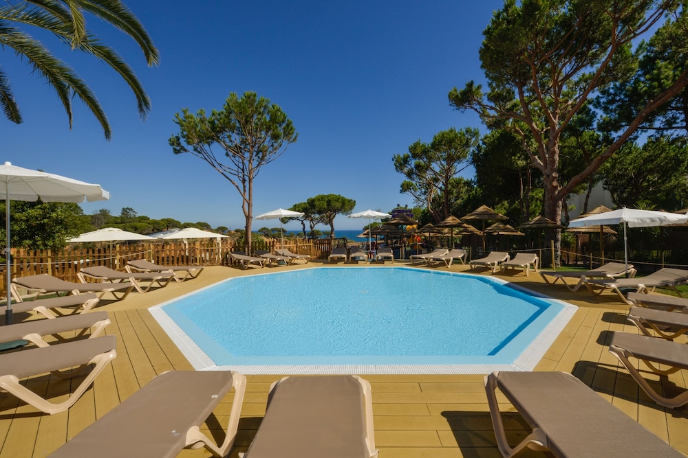 3HB Falésia Garden — Swimming pool in Albufeira, Faro