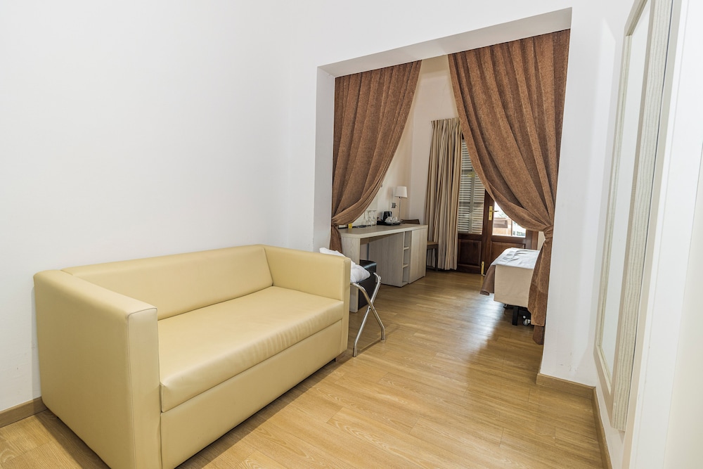 Eix Alcudia Hotel - Adults Only — Hotel rooms in Alcudia, Balearic Islands