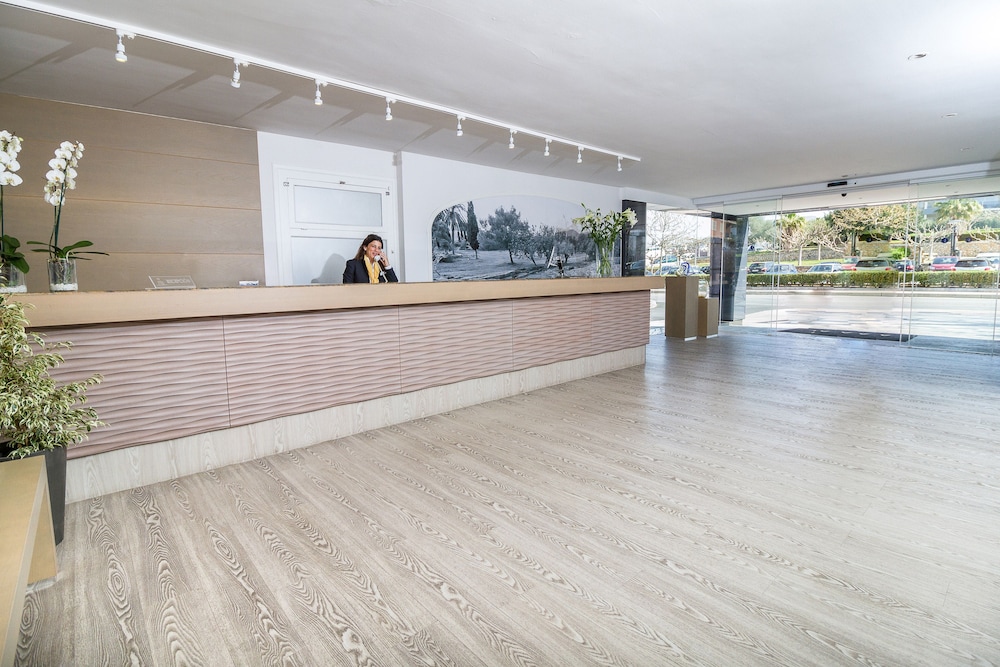 Eix Alcudia Hotel - Adults Only — Hotel building in Alcudia, Balearic Islands