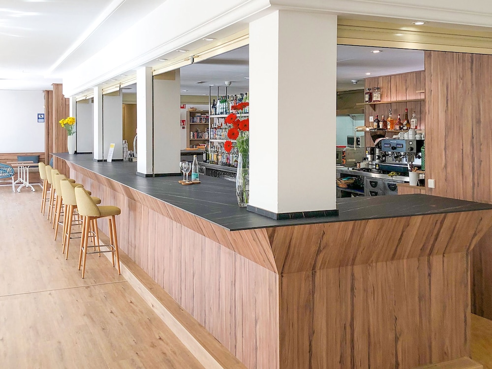 Eix Alcudia Hotel - Adults Only — Restaurant & bars in Alcudia, Balearic Islands