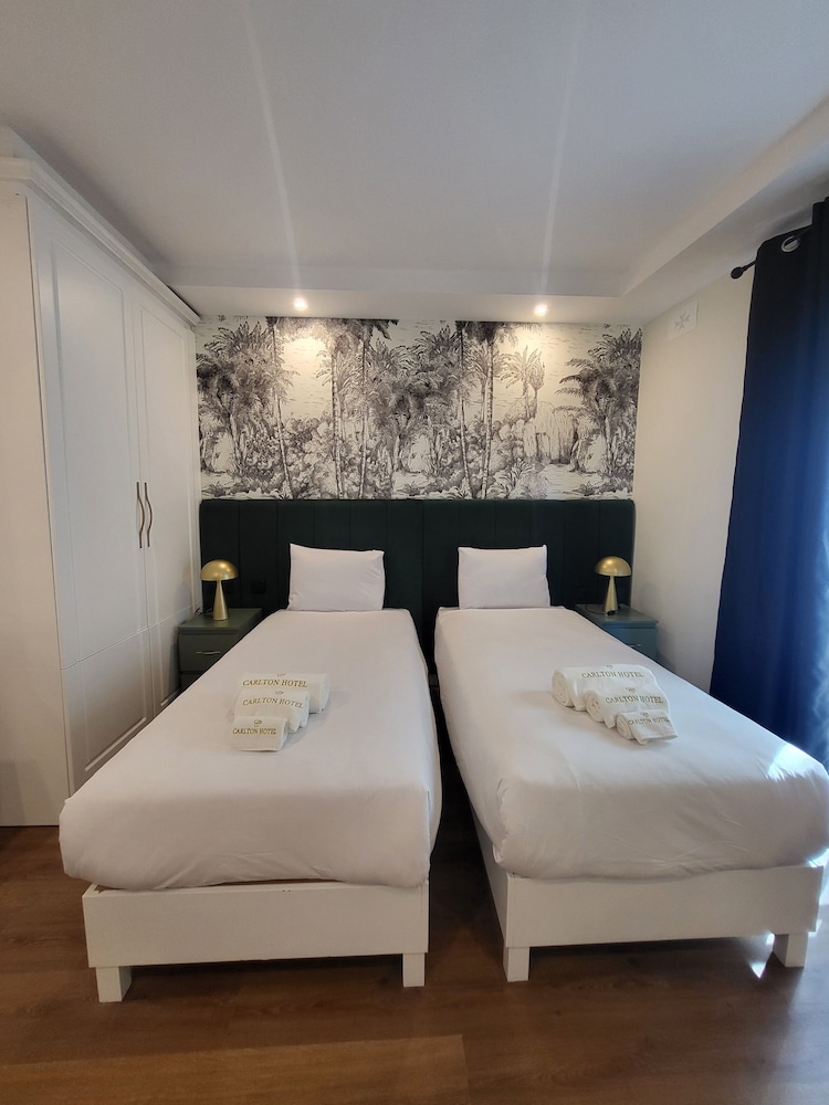 Carlton Hotel — Hotel rooms in Sliema, Malta Island