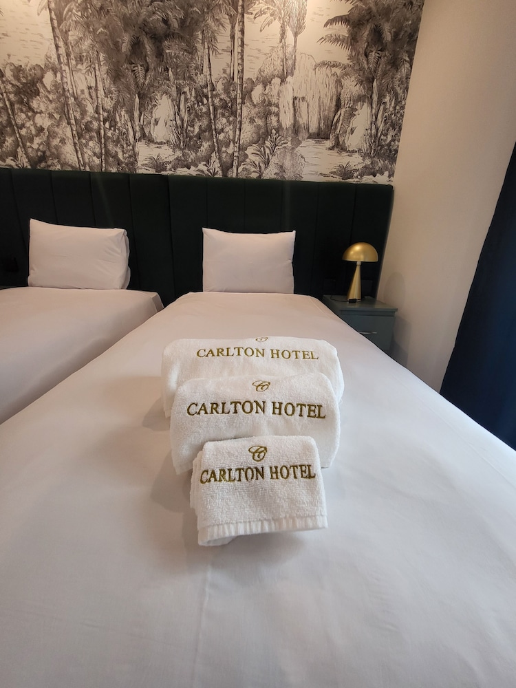 Carlton Hotel — Hotel rooms in Sliema, Malta Island