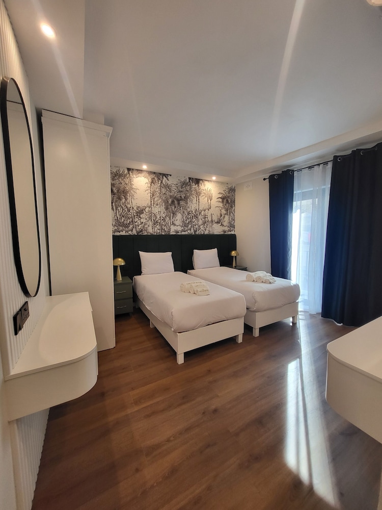 Carlton Hotel — Hotel rooms in Sliema, Malta Island