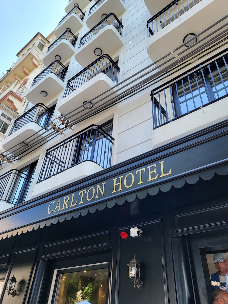 Carlton Hotel — Hotel building in Sliema, Malta Island