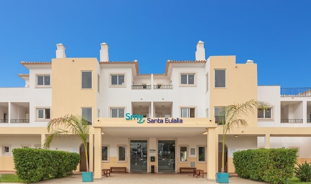 Smy Santa Eulalia Algarve — Hotel building in Albufeira, Faro