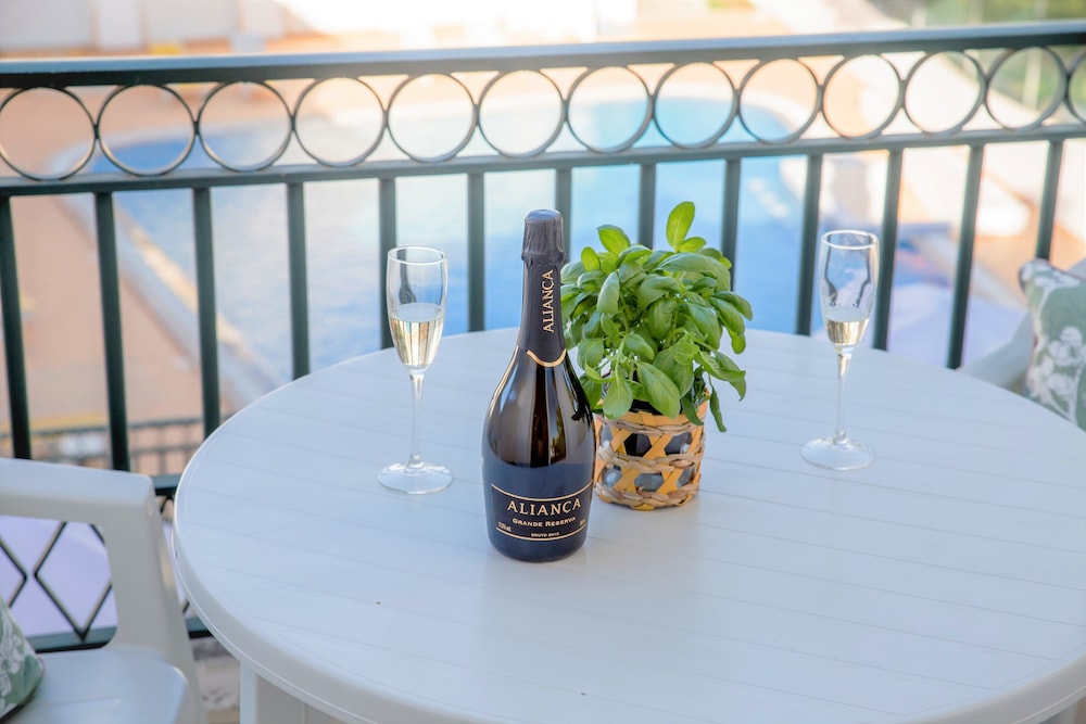 Smy Santa Eulalia Algarve — Hotel rooms in Albufeira, Faro