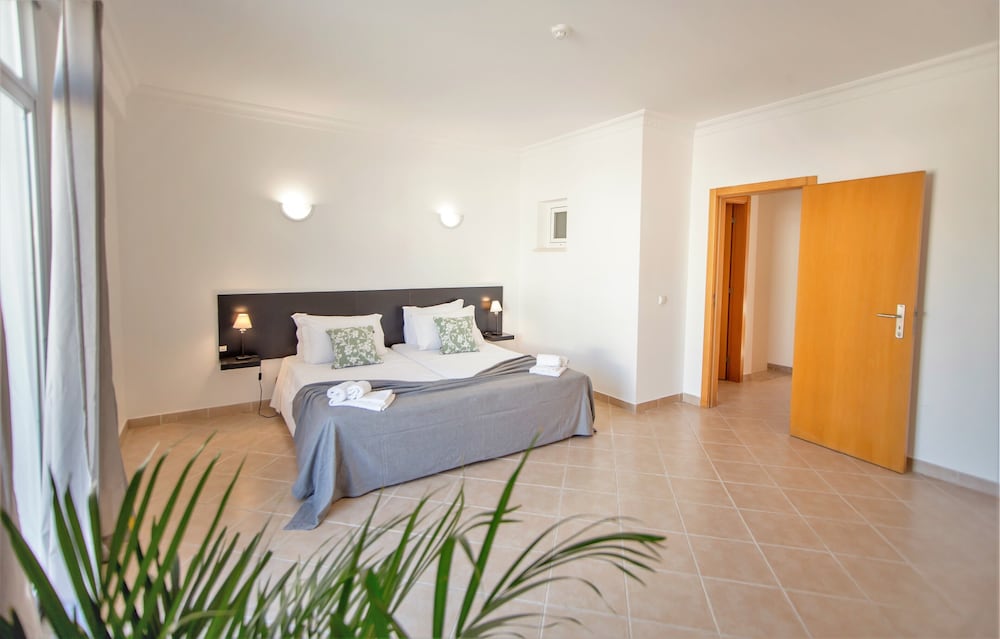 Smy Santa Eulalia Algarve — Hotel rooms in Albufeira, Faro