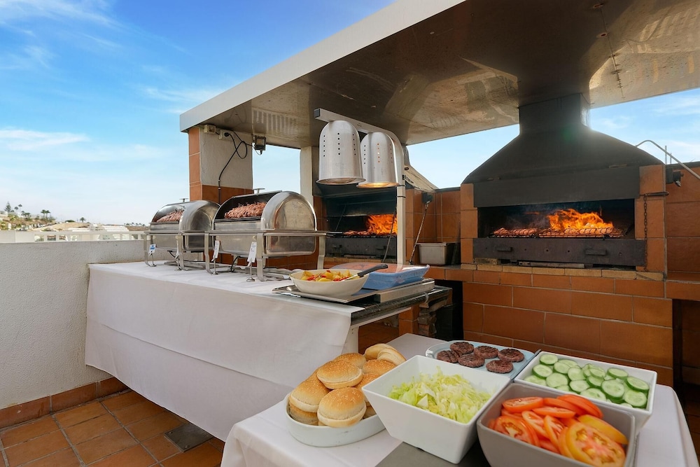 Servatur Altamadores — Restaurant & bars in Puerto Rico, Canary Islands