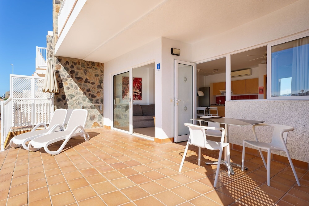 Servatur Altamadores — Hotel building in Puerto Rico, Canary Islands