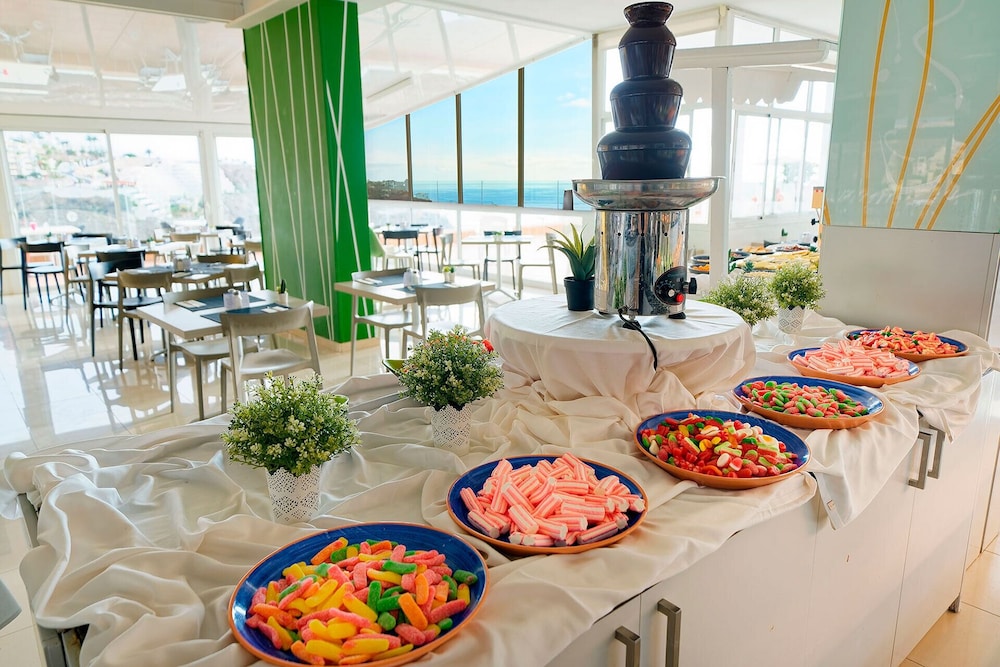 Servatur Altamadores — Restaurant & bars in Puerto Rico, Canary Islands